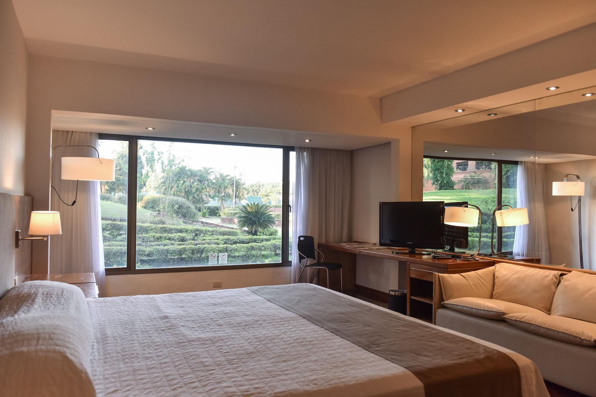 Yacht & Golf Club Paraguayo, A Tribute Portfolio Resort Lambare ภายนอก รูปภาพ