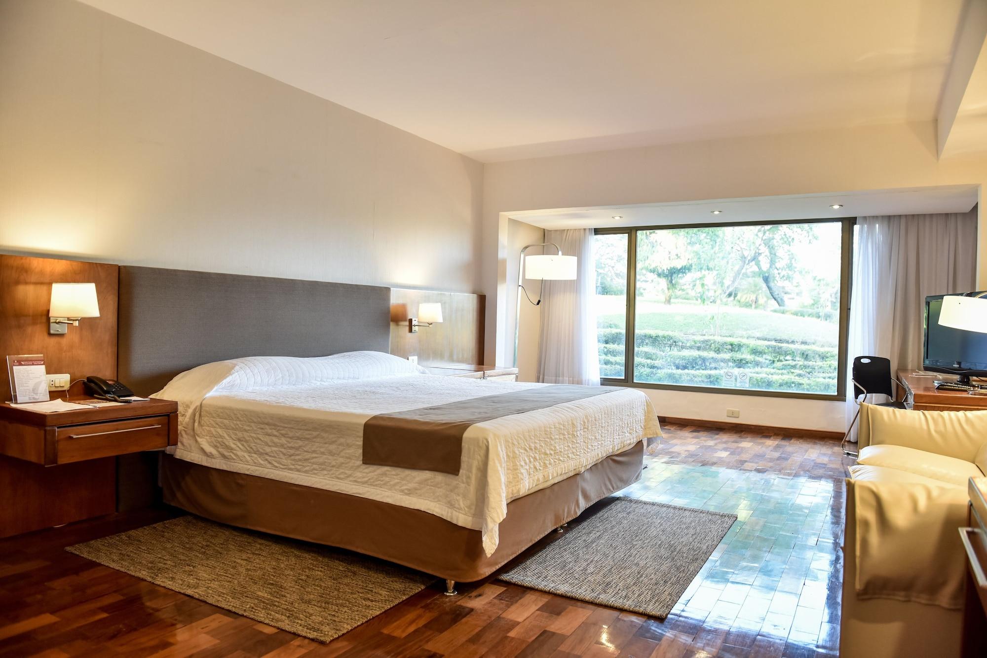 Yacht & Golf Club Paraguayo, A Tribute Portfolio Resort Lambare ภายนอก รูปภาพ
