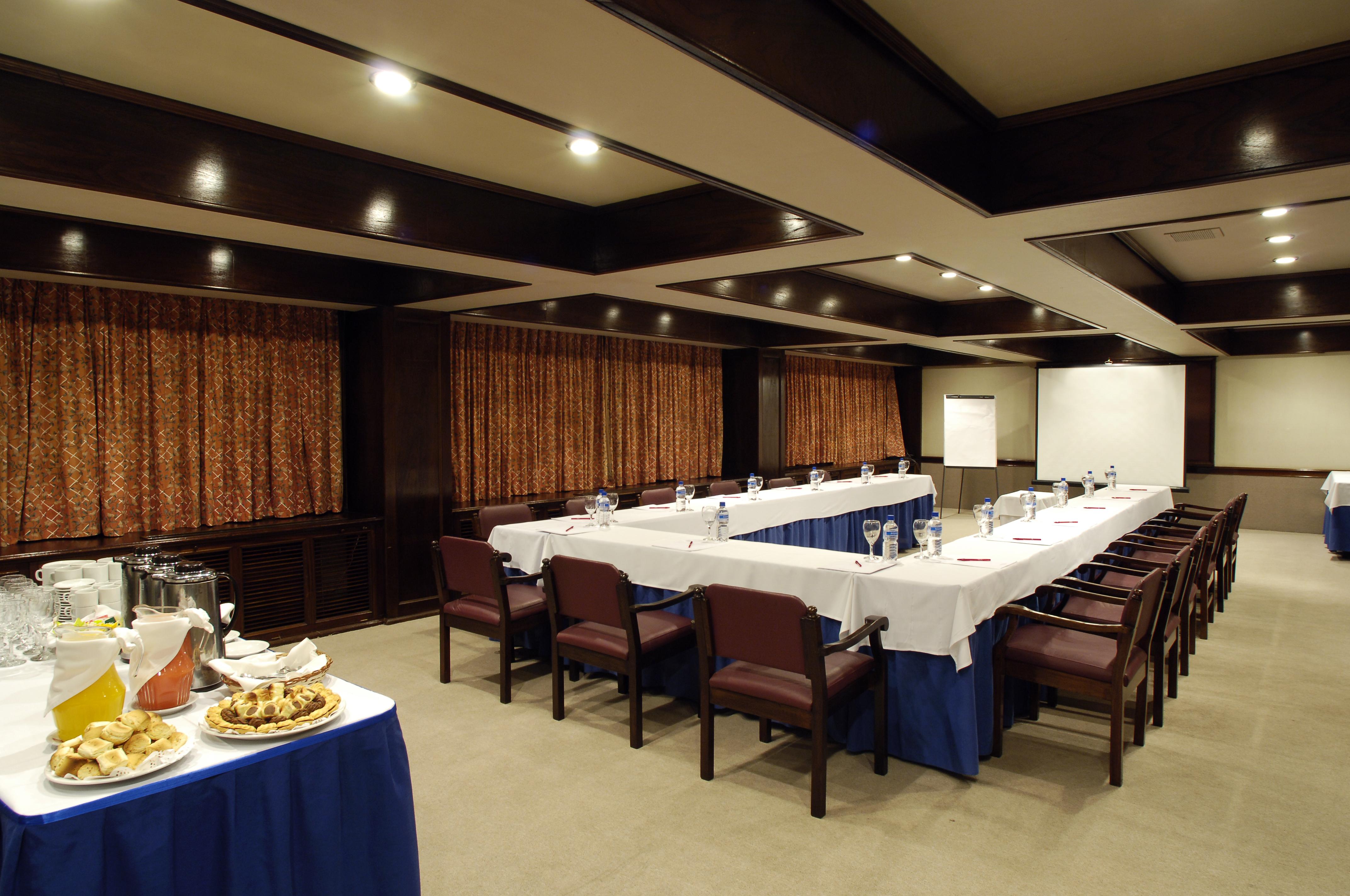 Yacht & Golf Club Paraguayo, A Tribute Portfolio Resort Lambare ภายนอก รูปภาพ